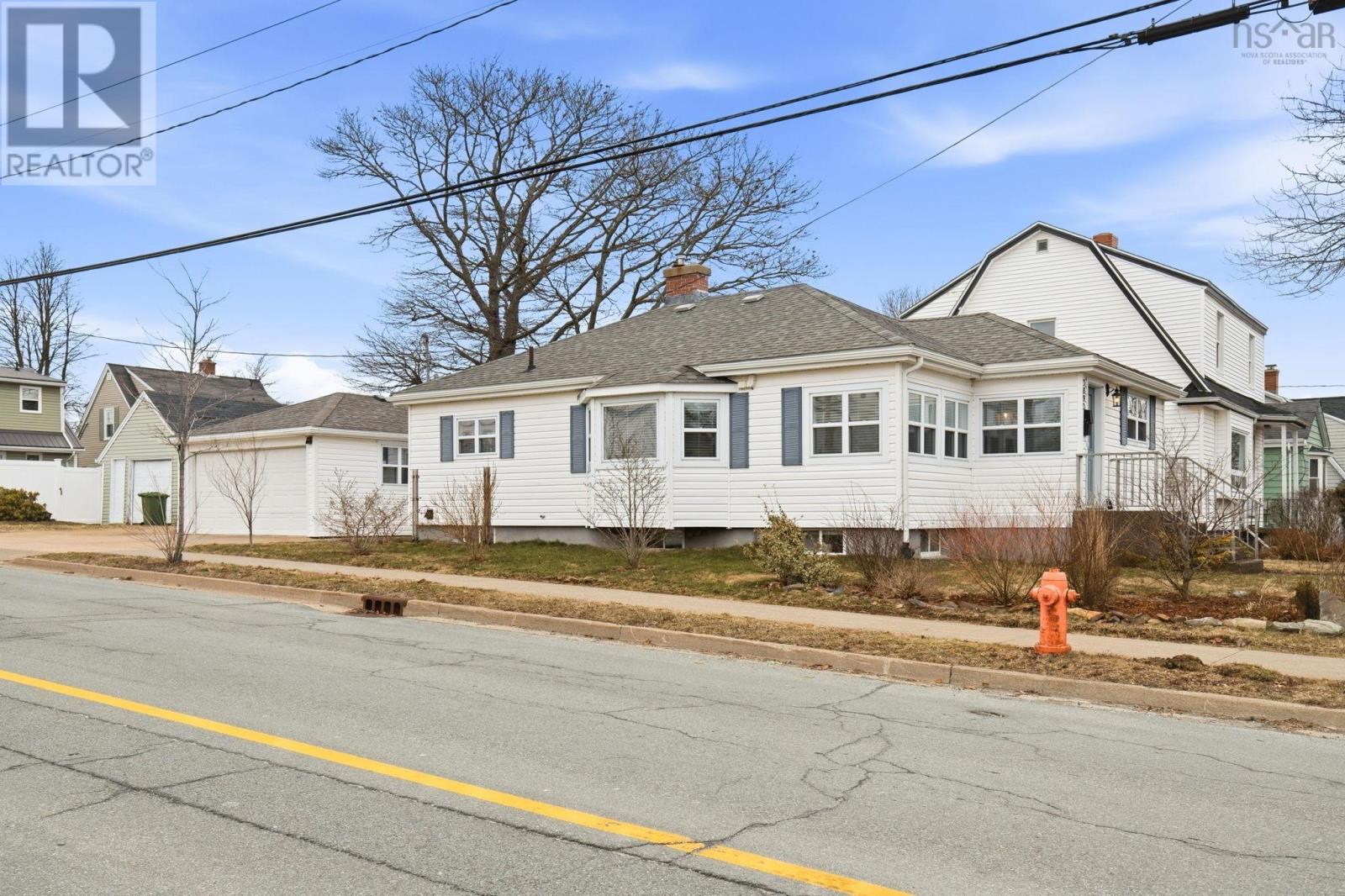 Property 36 of 40 of 5895 Cabot Street