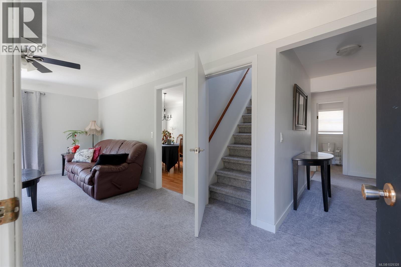 6088 RENTON RD S - 8