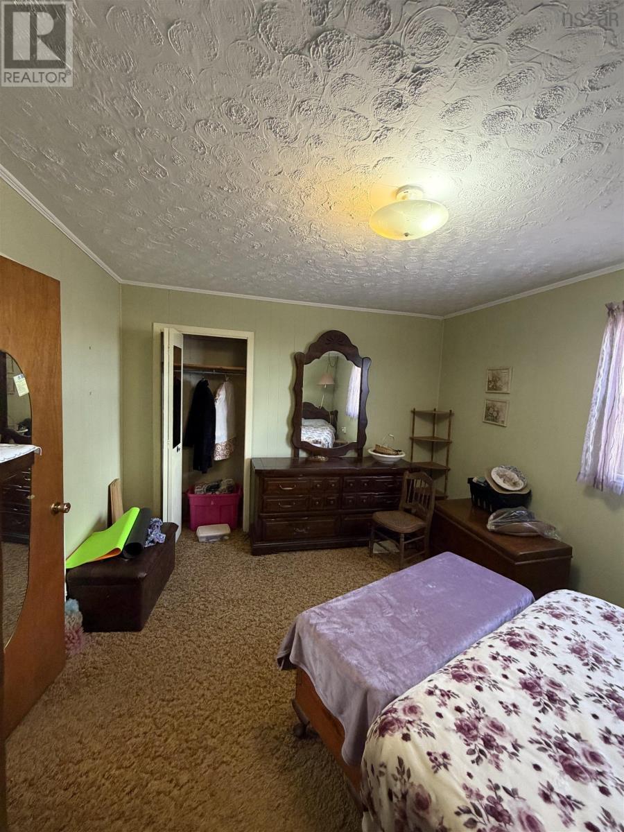 Property 20 of 29 of 1109 Highway 236