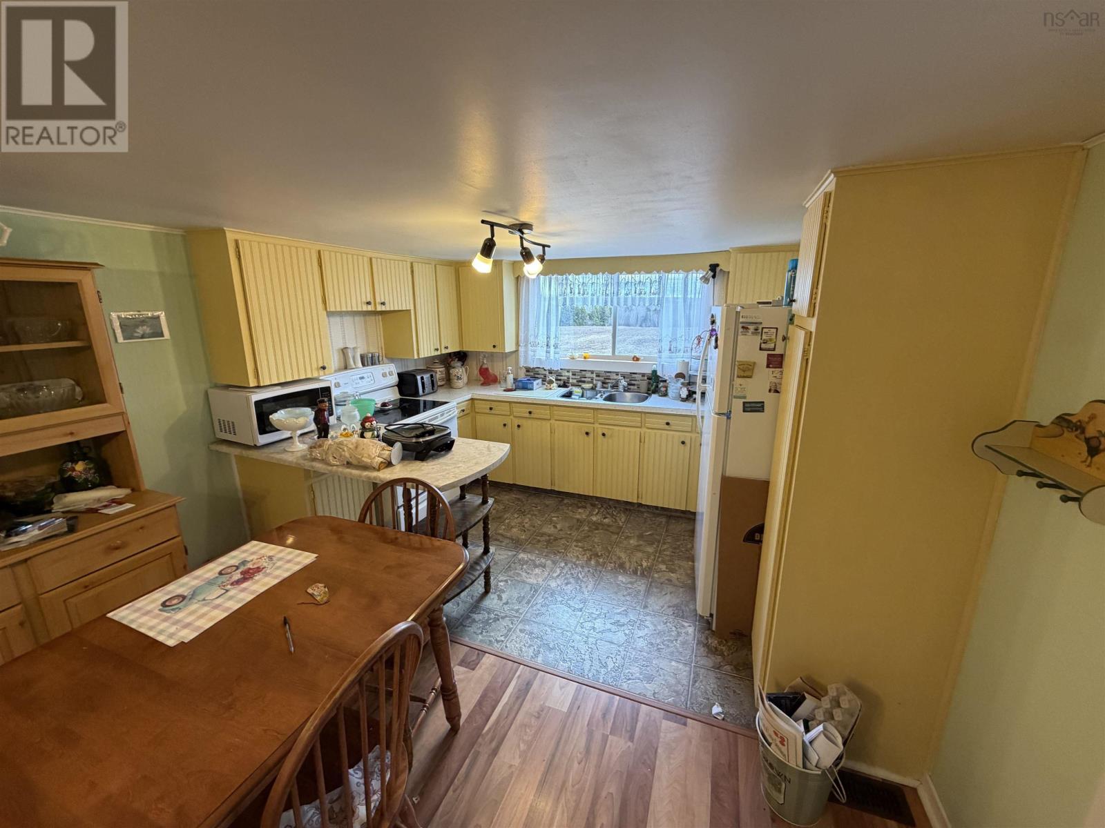 Property 8 of 29 of 1109 Highway 236