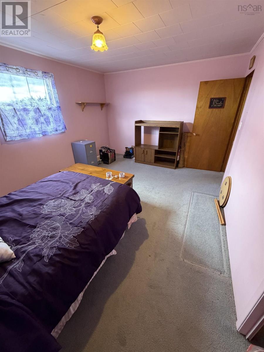 Property 21 of 29 of 1109 Highway 236