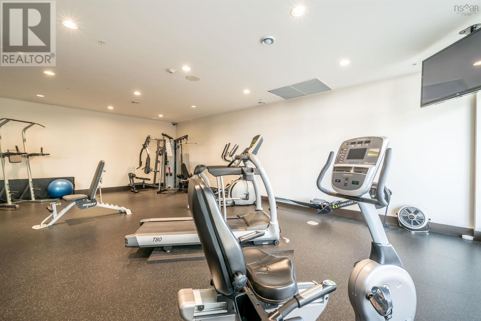 #403 15 KINGS WHARF PLACE - 34