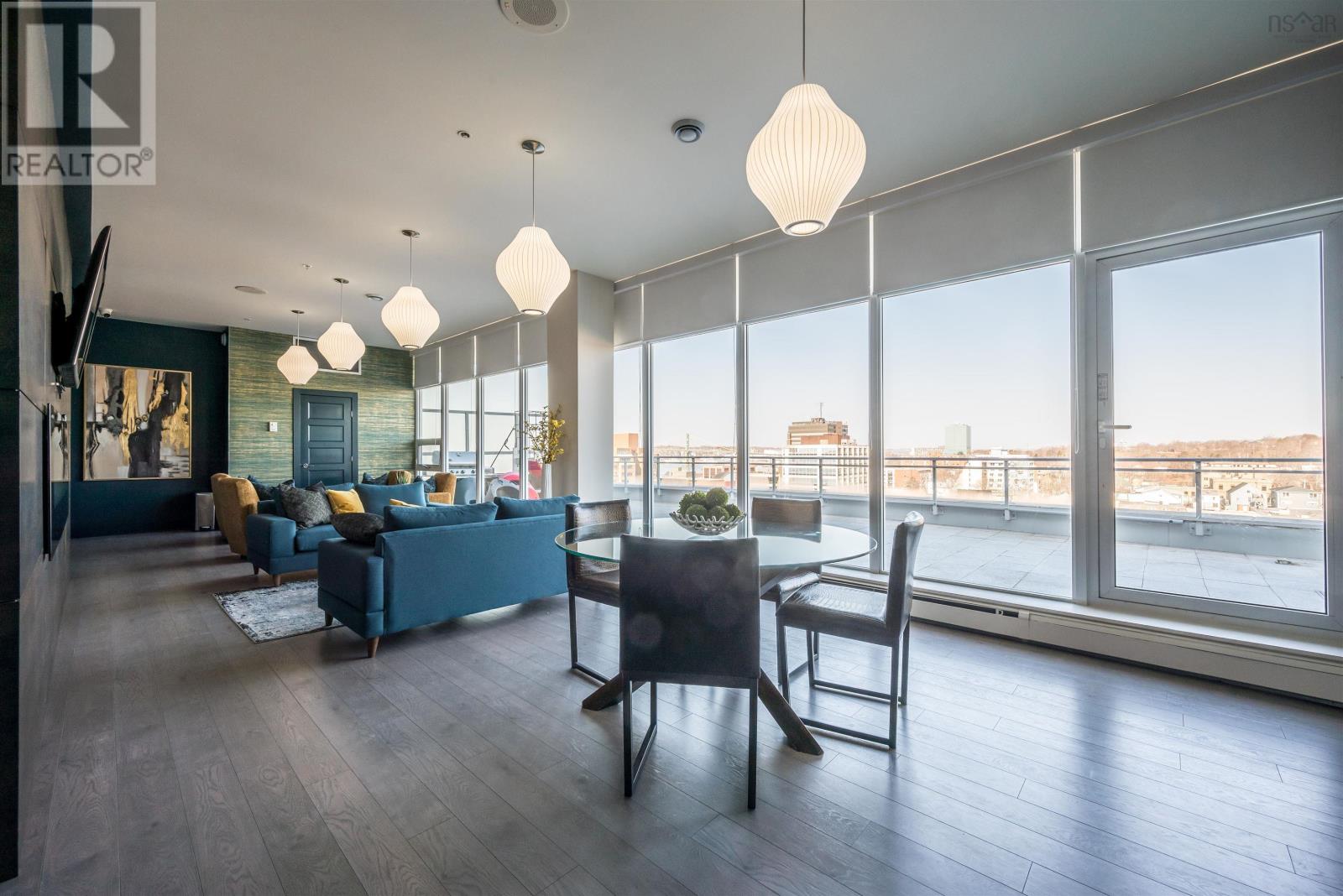 #403 15 KINGS WHARF PLACE - 36