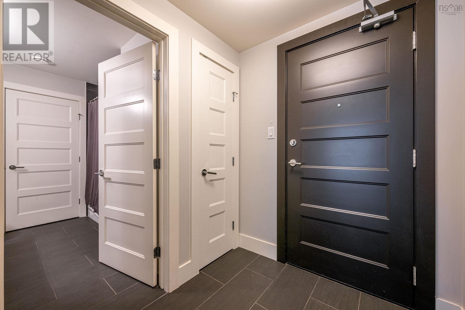 #403 15 Kings Wharf Place - 3