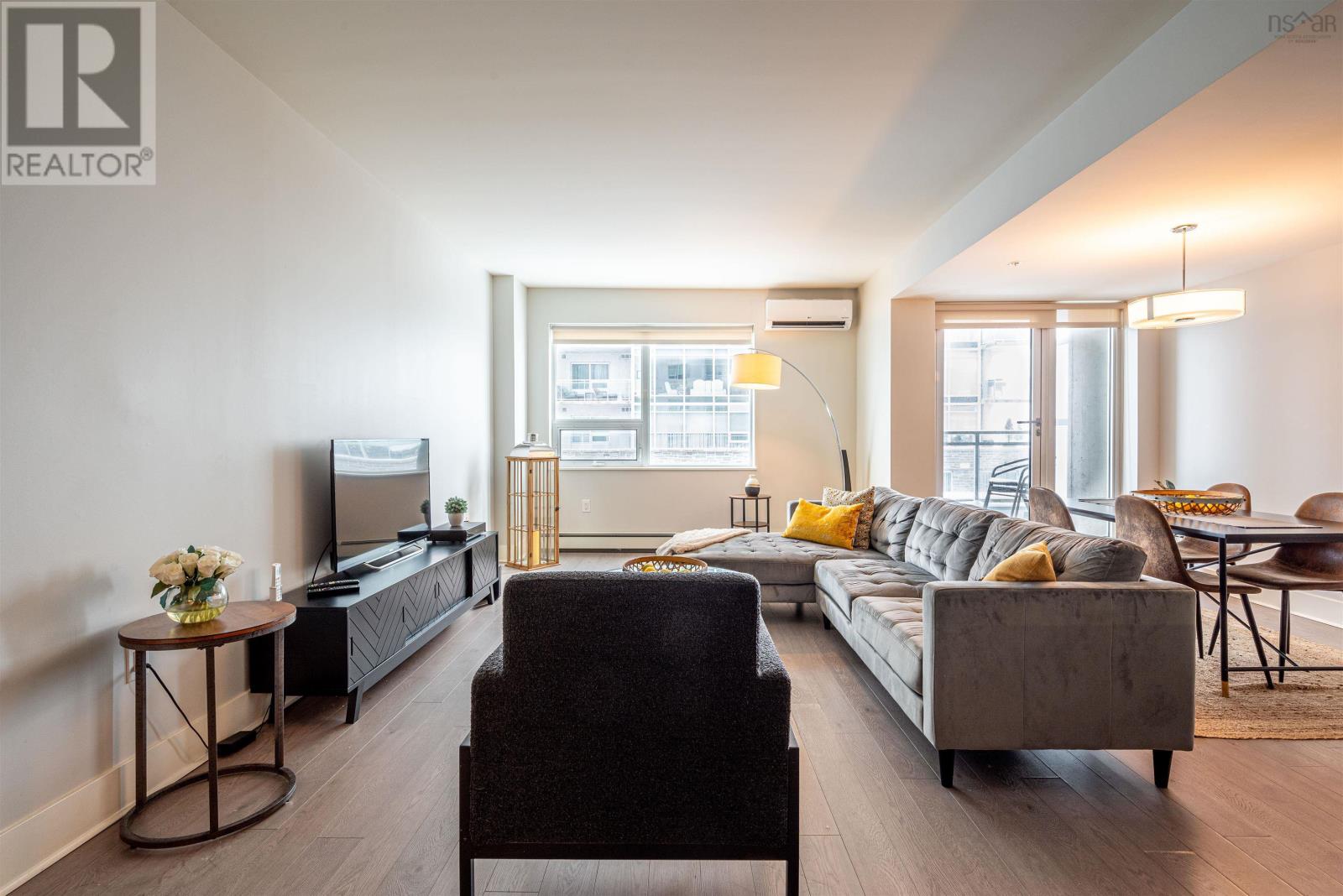 #403 15 KINGS WHARF PLACE - 11