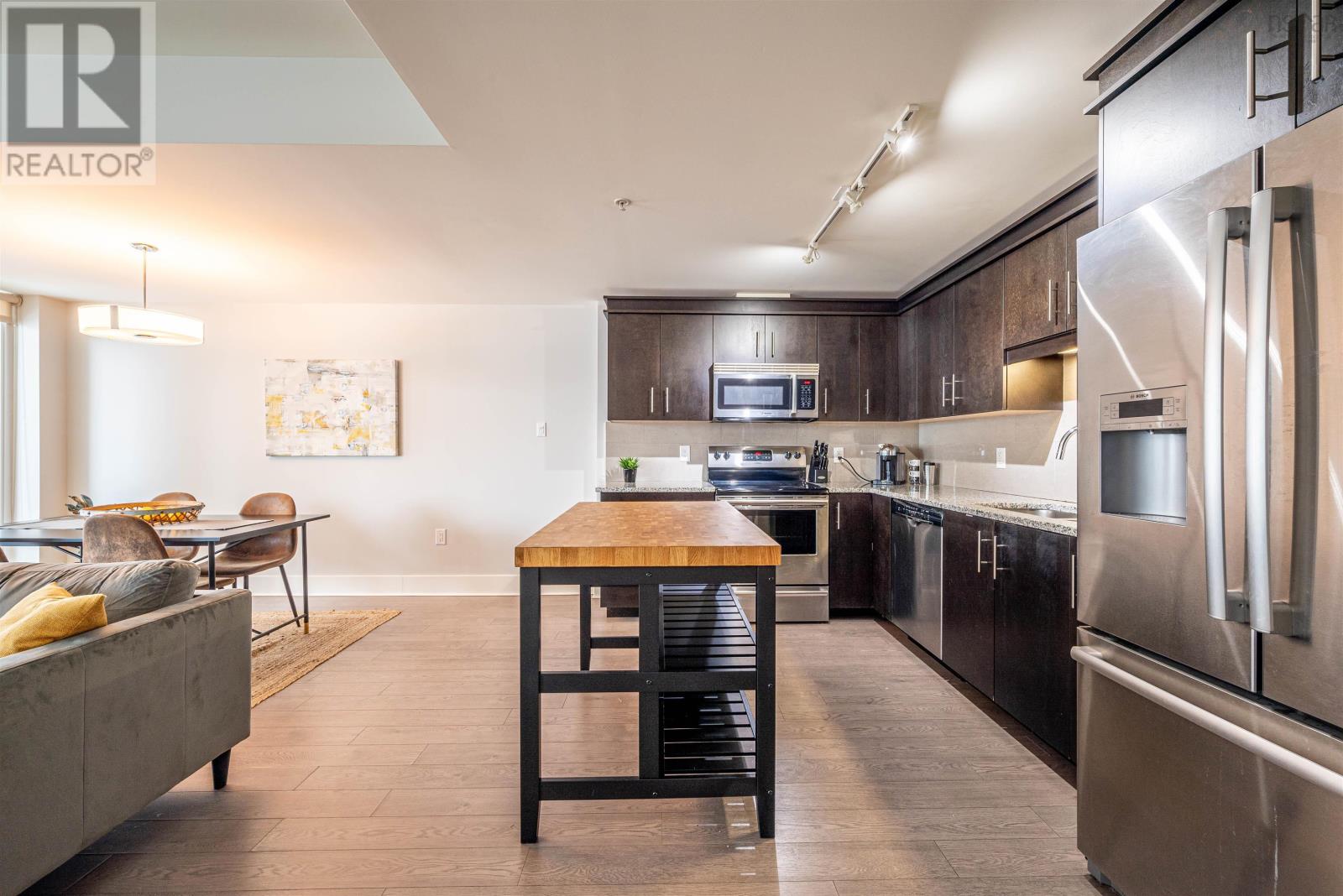 #403 15 KINGS WHARF PLACE - 6