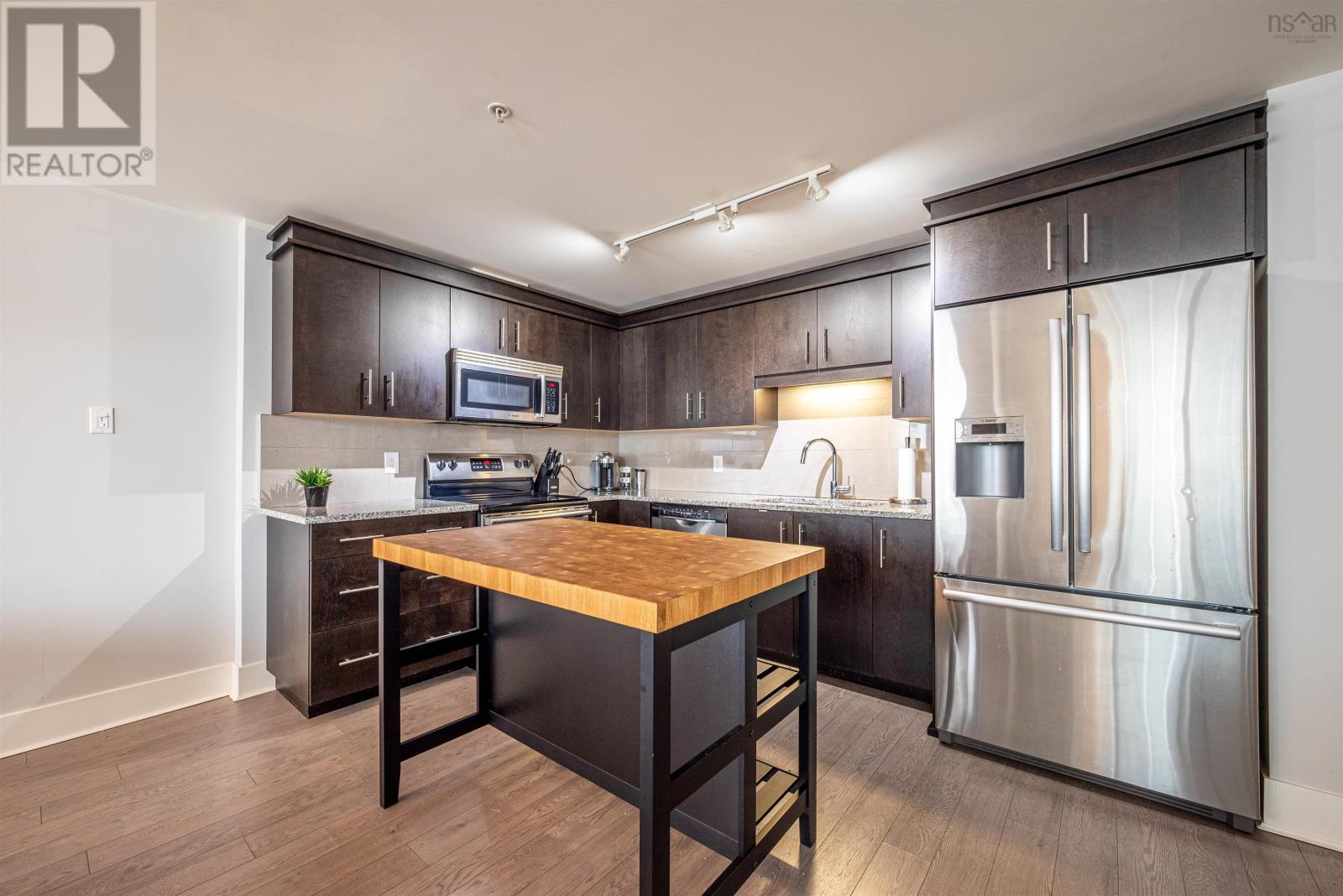 #403 15 Kings Wharf Place - 7