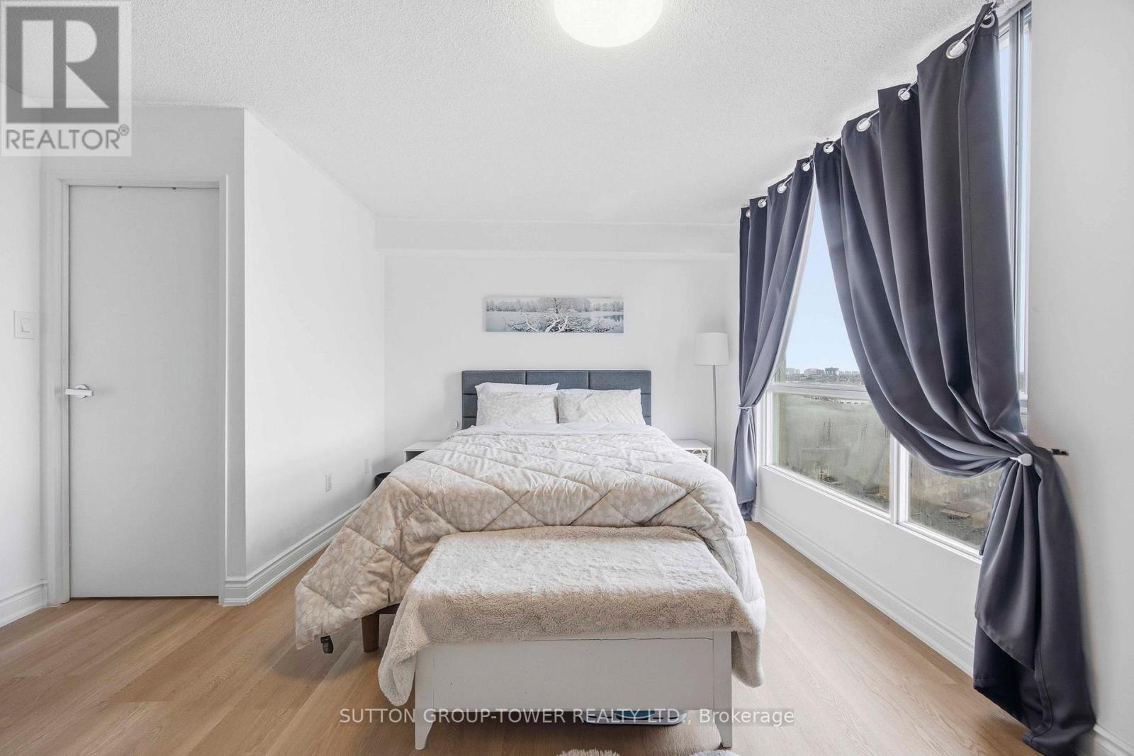 #1901 3077 WESTON ROAD - 20