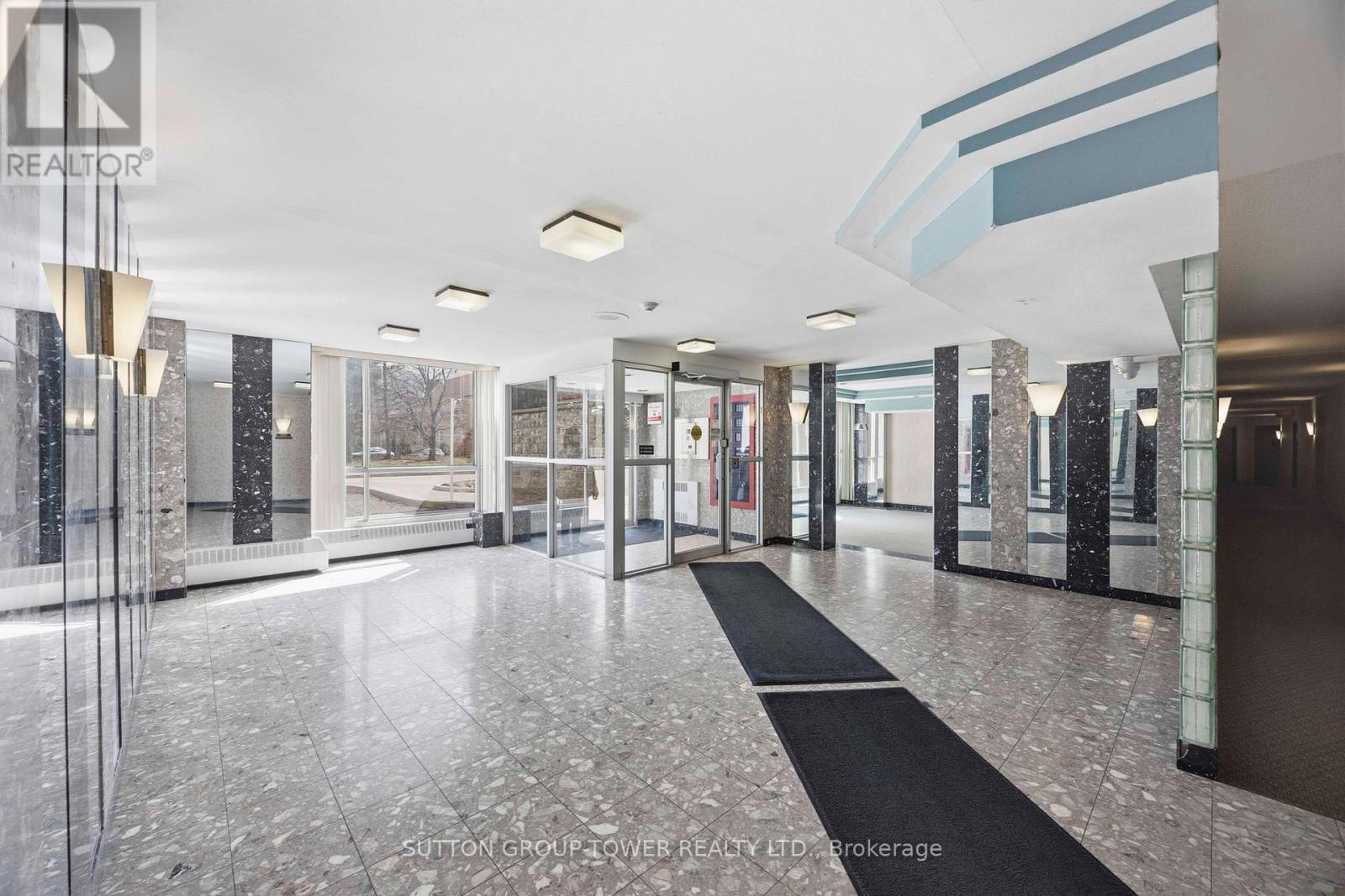 #1901 3077 WESTON ROAD - 37