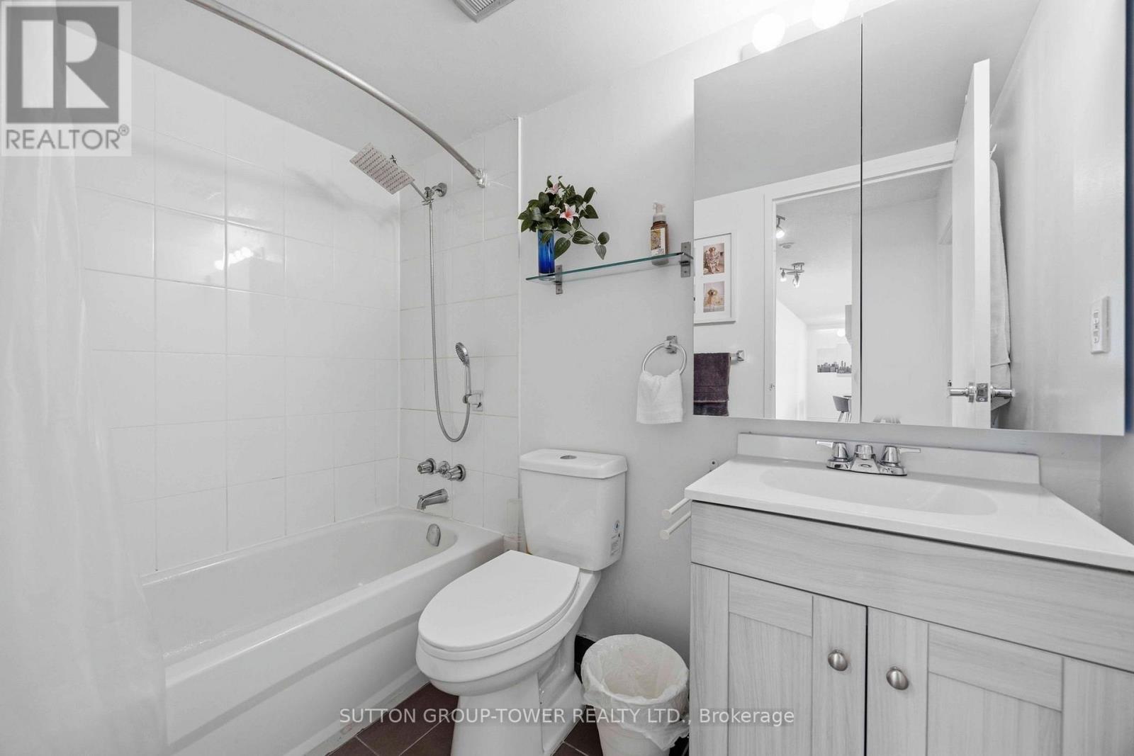 #1901 3077 WESTON ROAD - 6