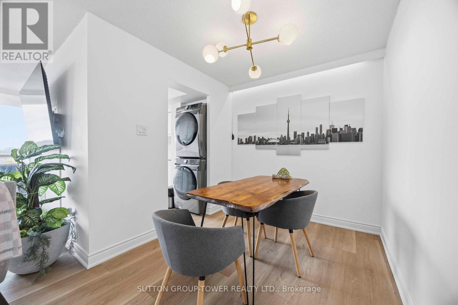 #1901 3077 WESTON ROAD - 7