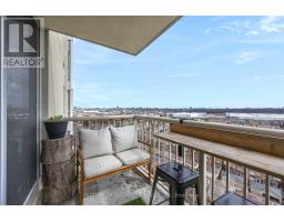 1901 - 3077 Weston Road, Toronto, ON M9M3A1 Photo 24
