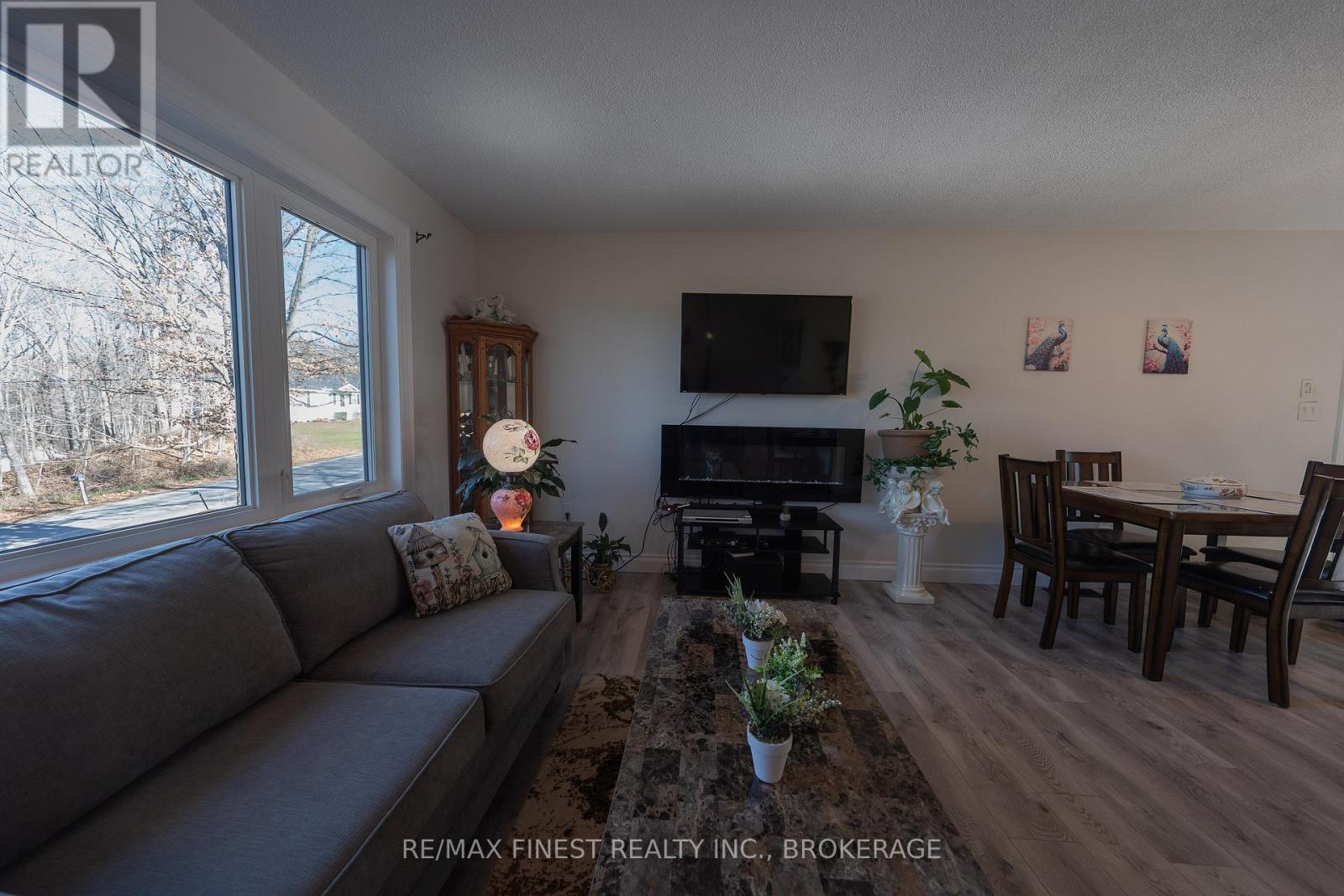 2221 BURBROOK ROAD - 13