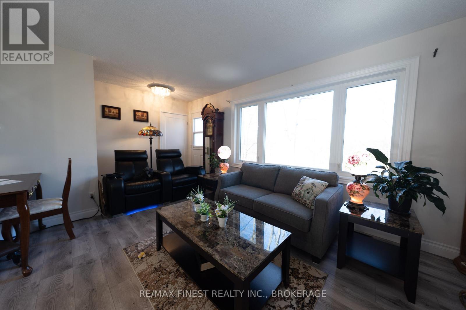 2221 BURBROOK ROAD - 16