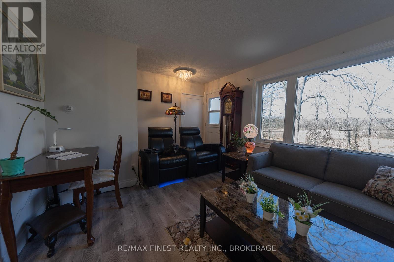 2221 BURBROOK ROAD - 12