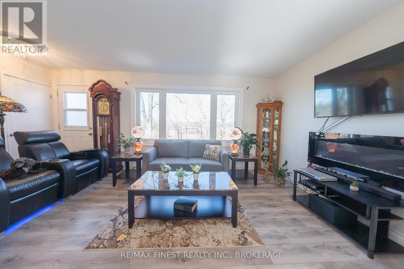2221 BURBROOK ROAD - 11