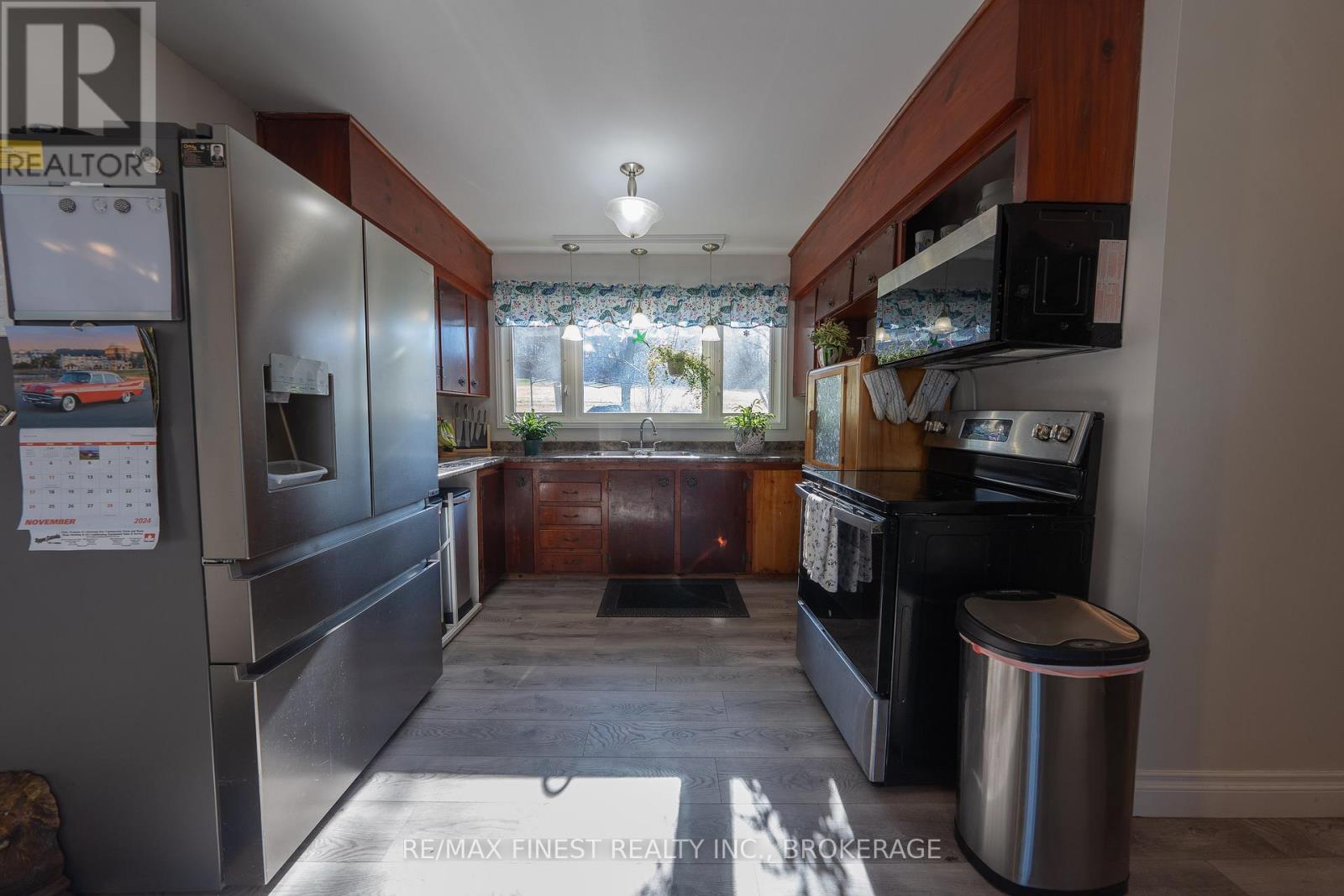 2221 BURBROOK ROAD - 17