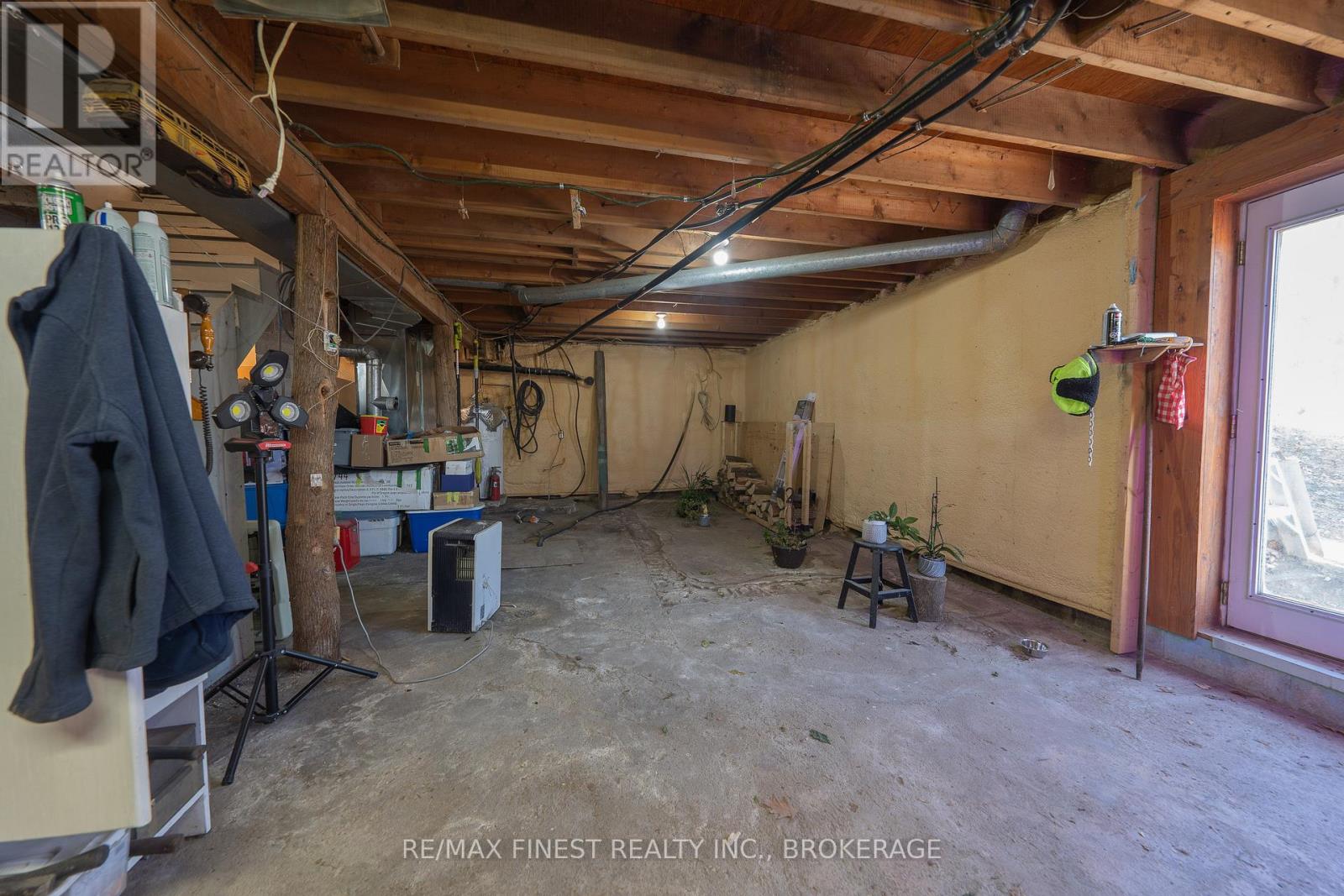 2221 BURBROOK ROAD - 24