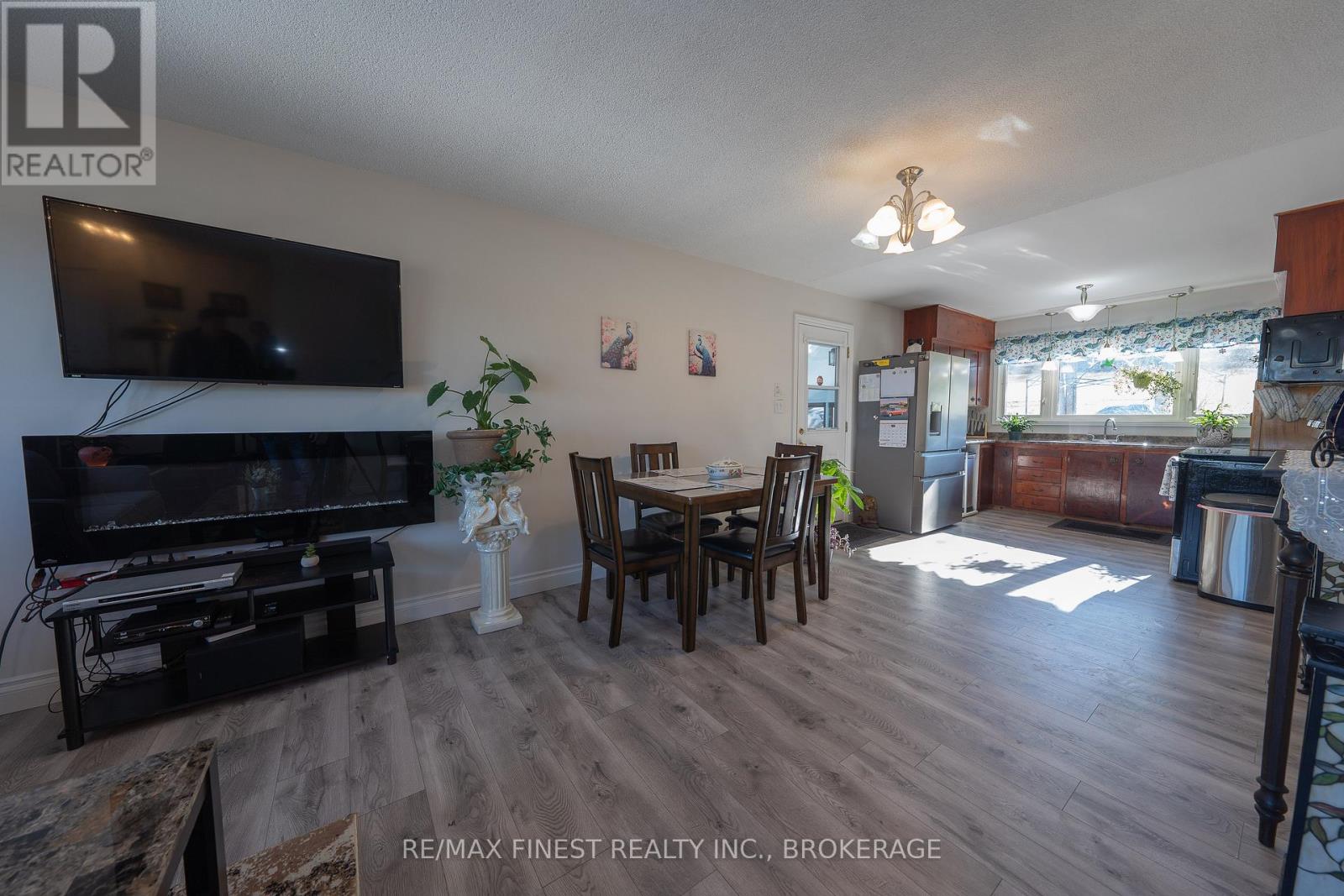 2221 BURBROOK ROAD - 14