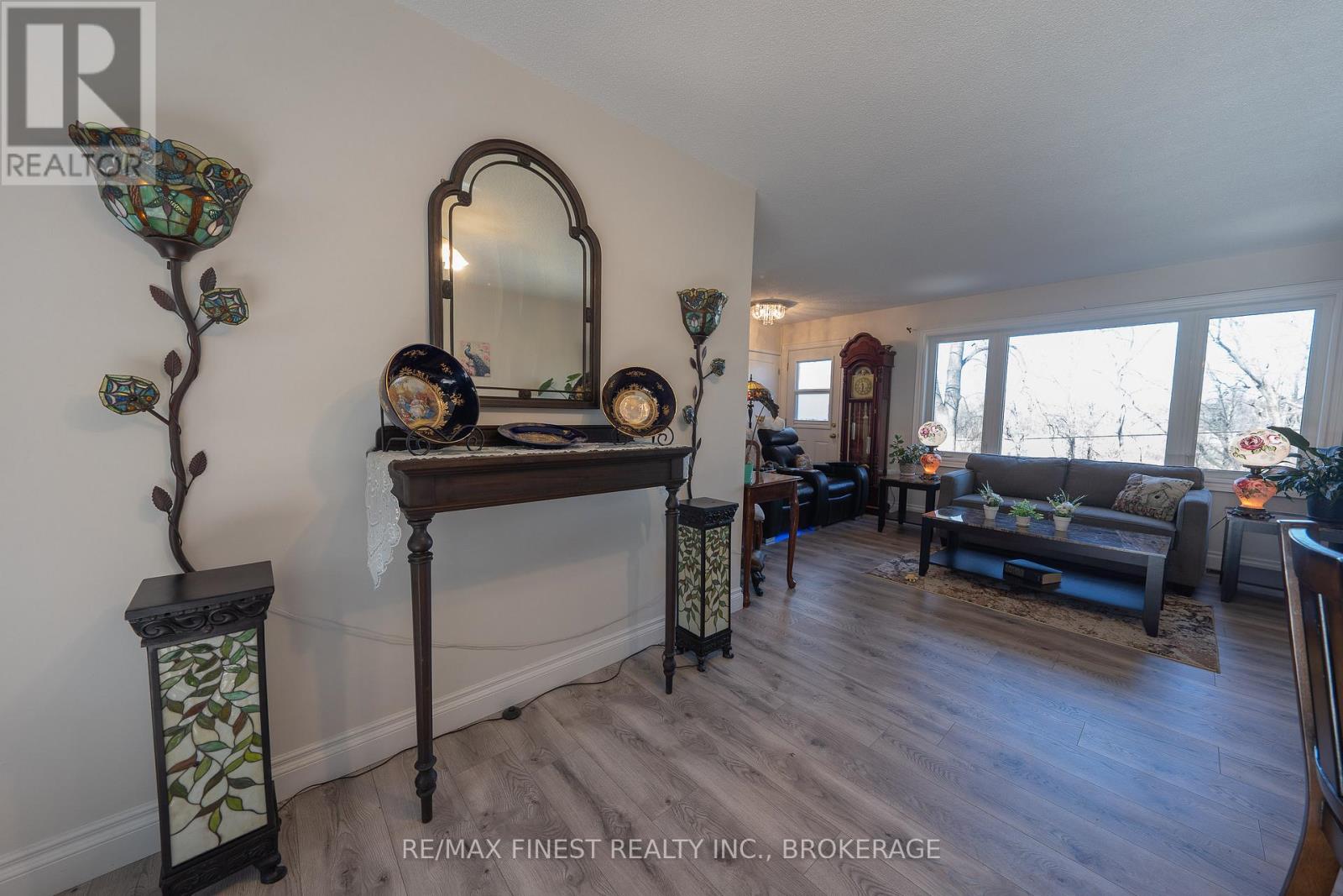 2221 BURBROOK ROAD - 9