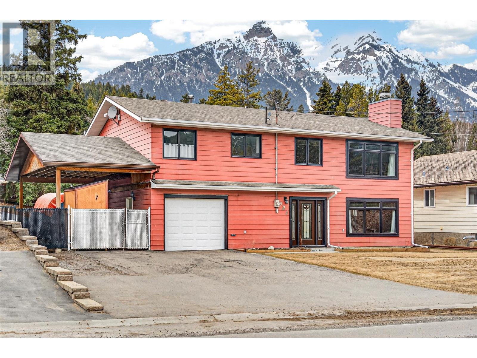 921 Alpine Way - 1