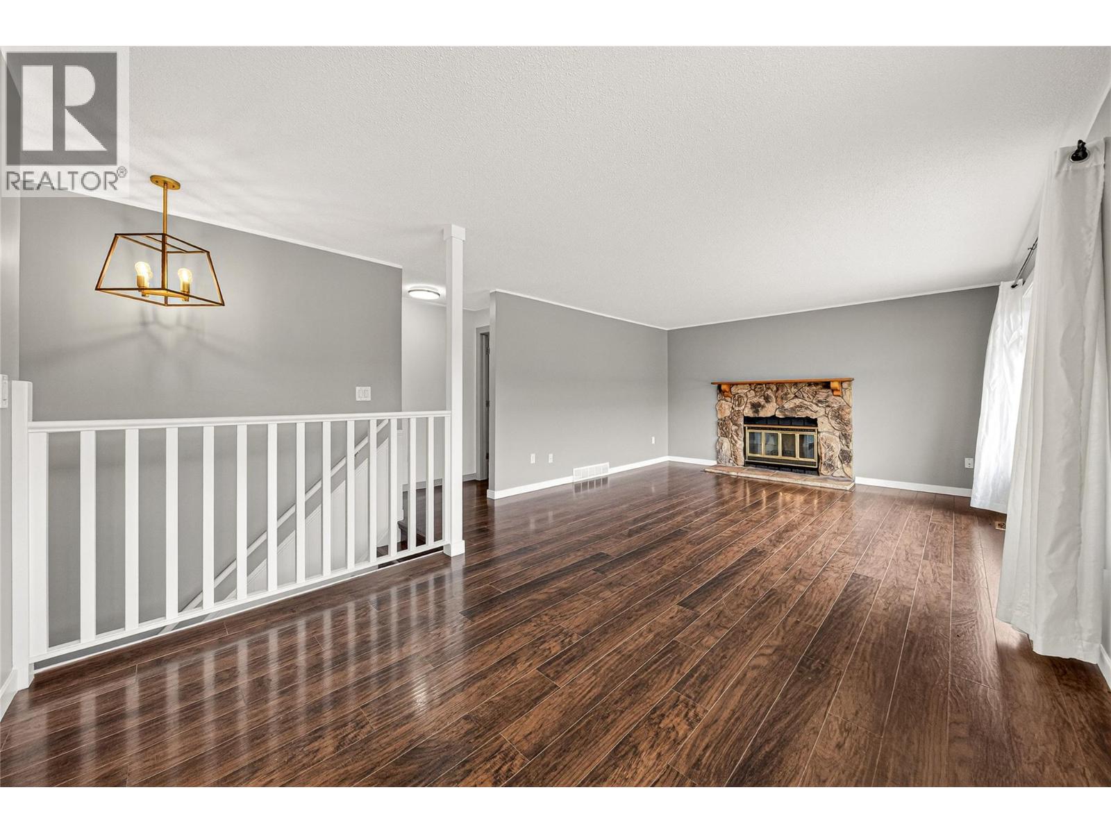 921 Alpine Way - 20