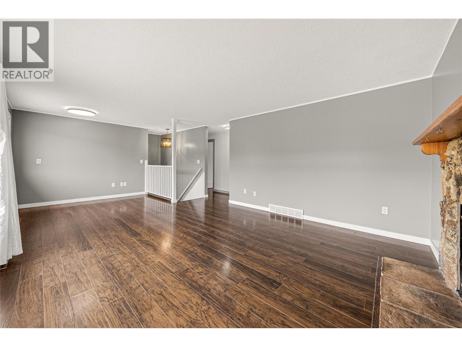 921 Alpine Way - 21
