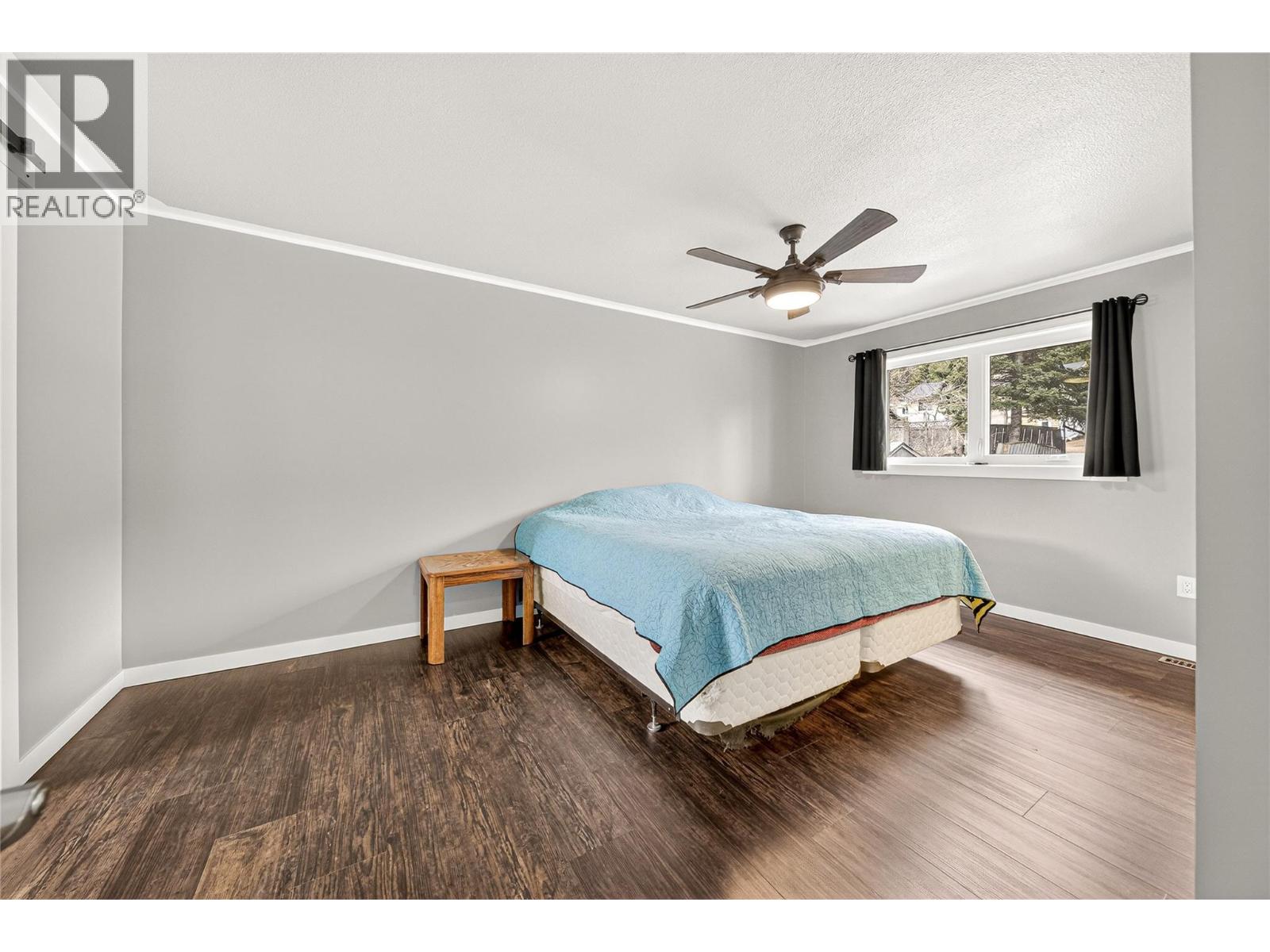 921 Alpine Way - 30