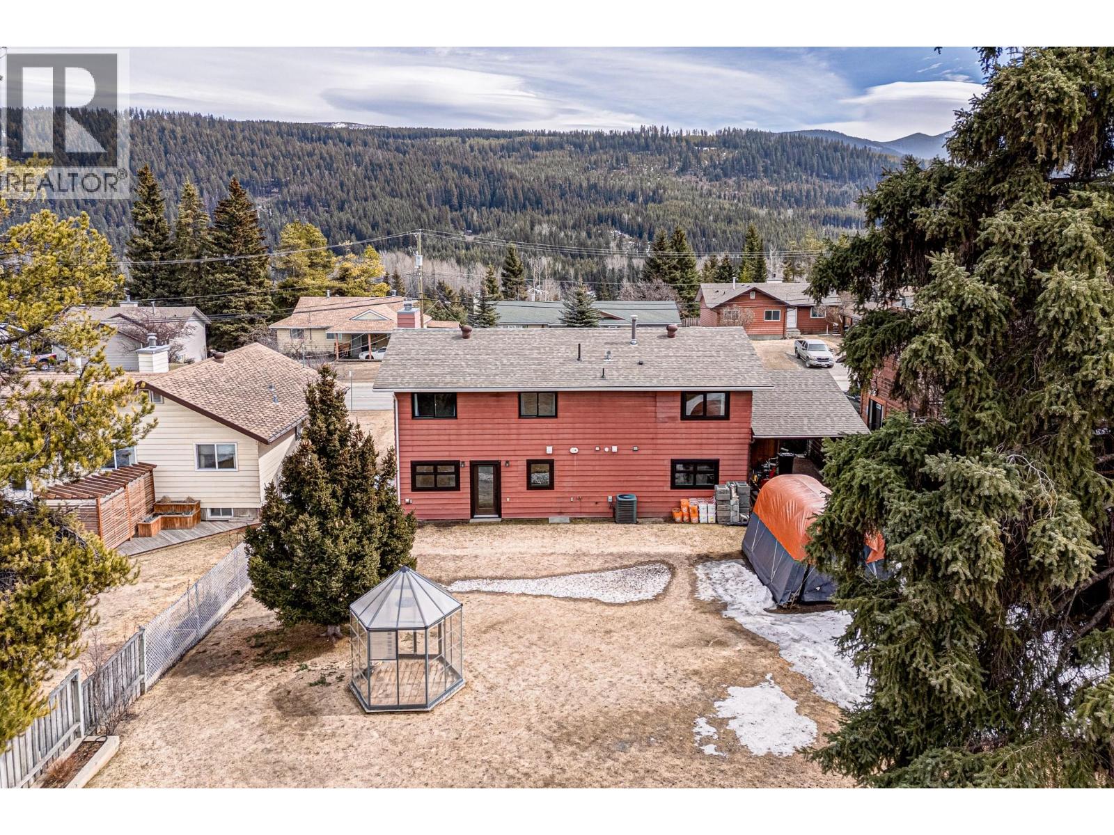 921 Alpine Way - 42