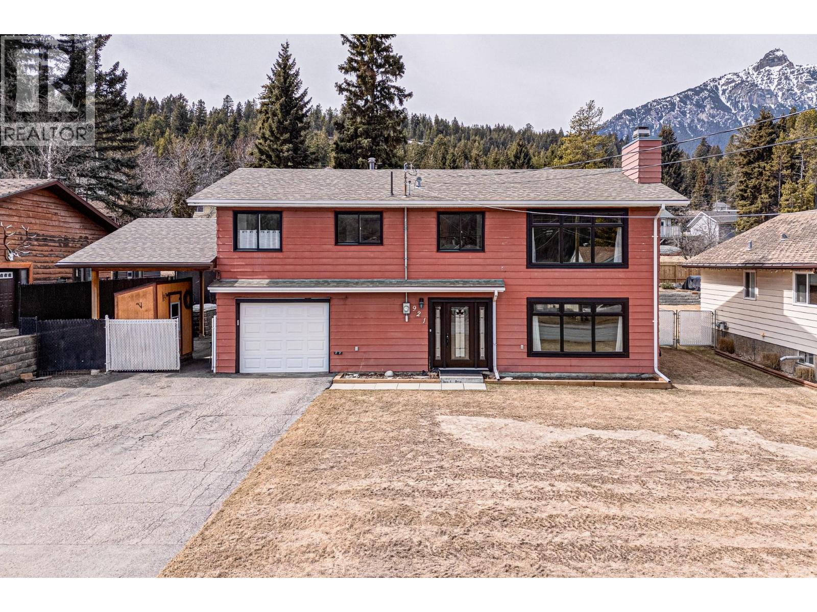 921 Alpine Way - 43