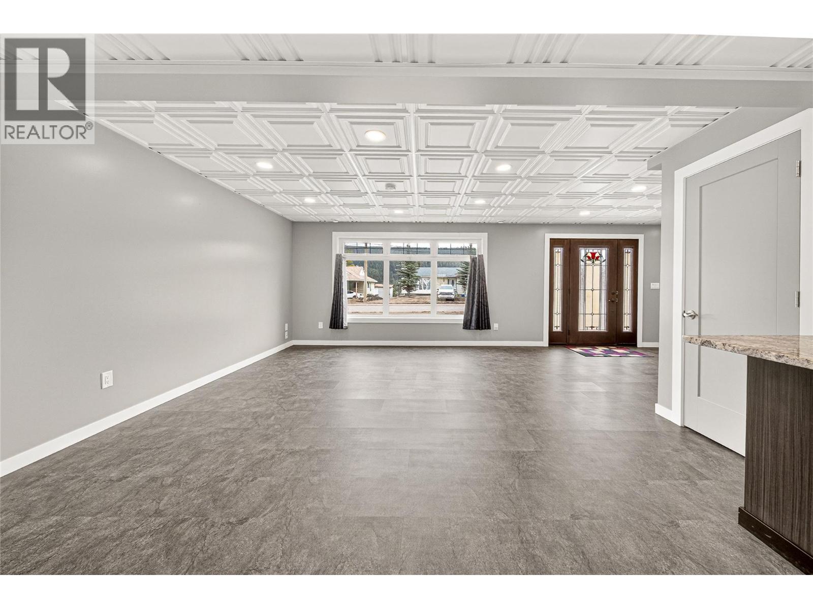 921 Alpine Way - 6