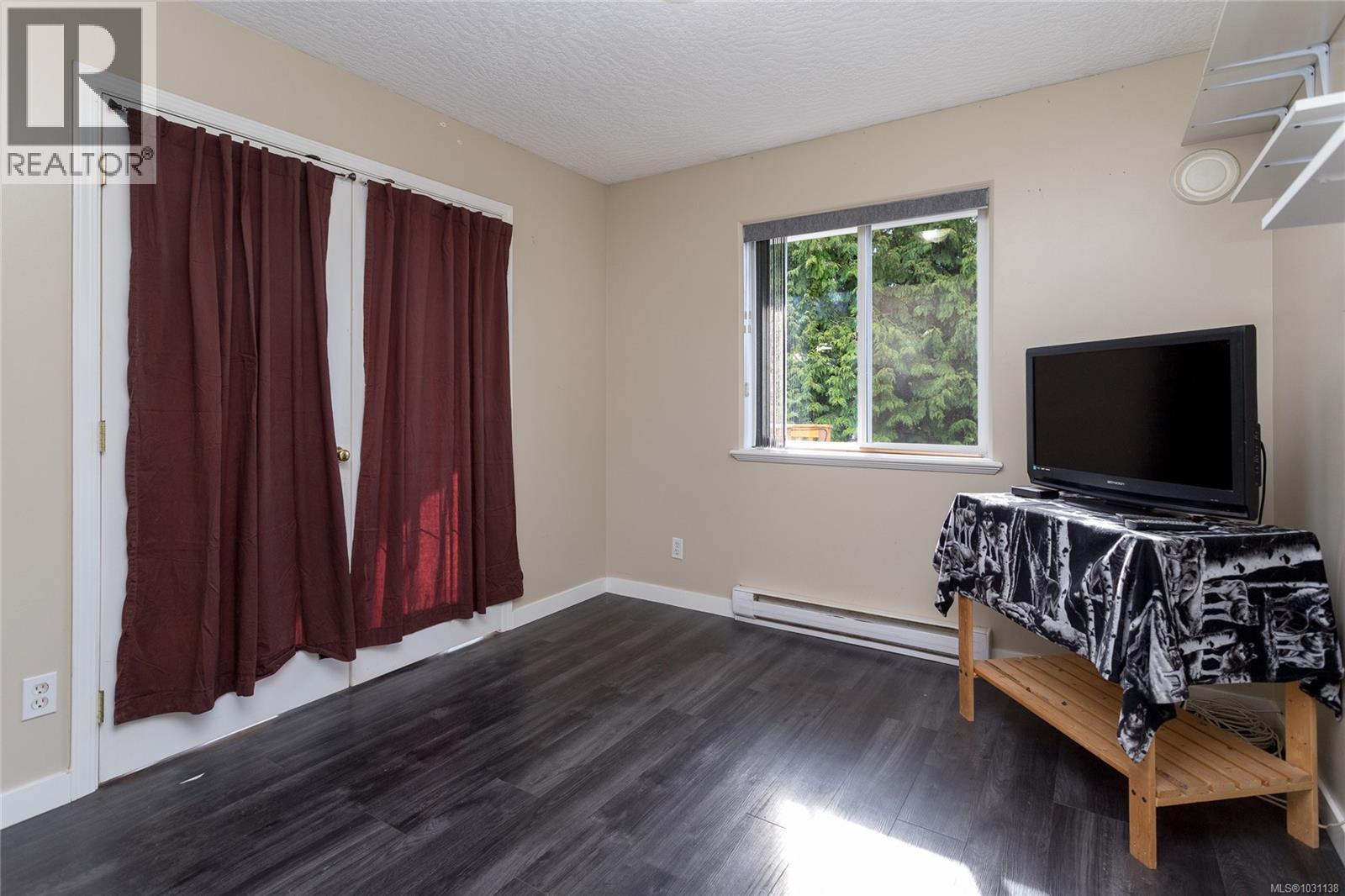 123 St. Clair Pl, Langford