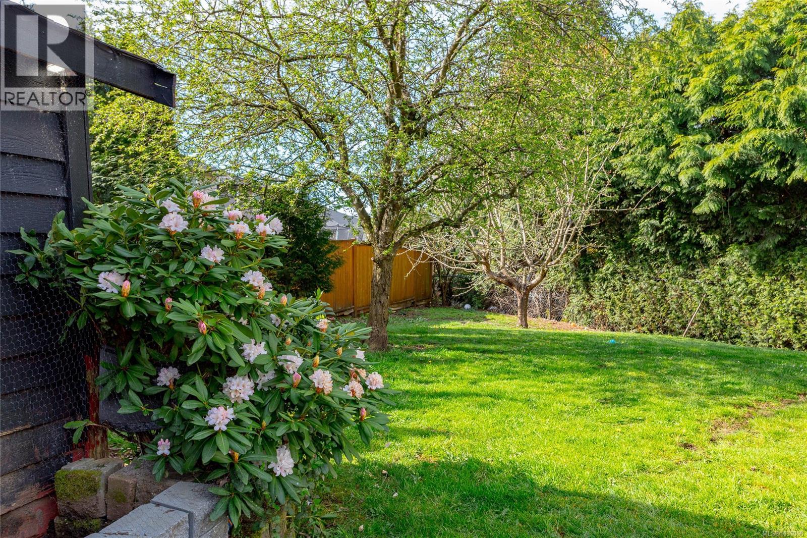 123 St. Clair Pl, Langford