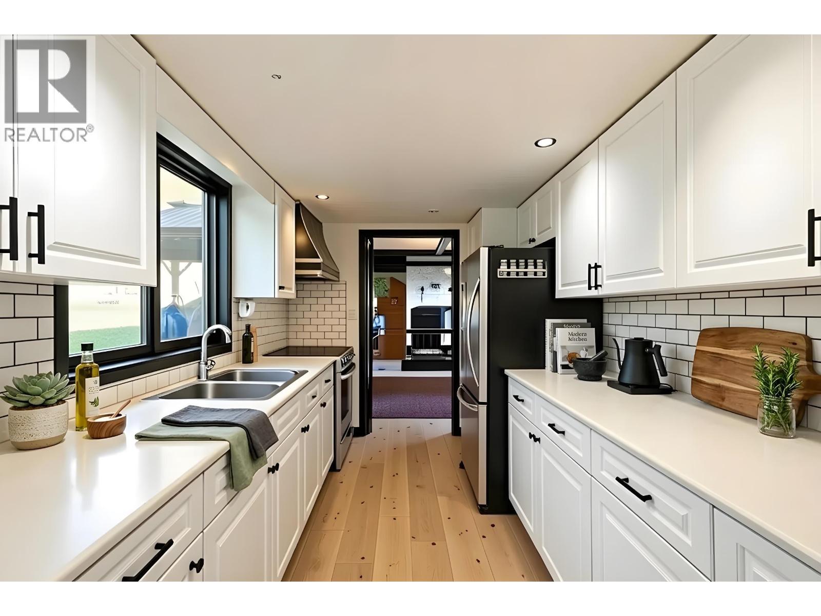 560 CRAIGMOHR DRIVE, West Vancouver