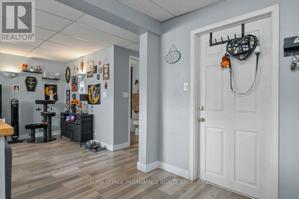 590 MACDONNELL STREET - 24