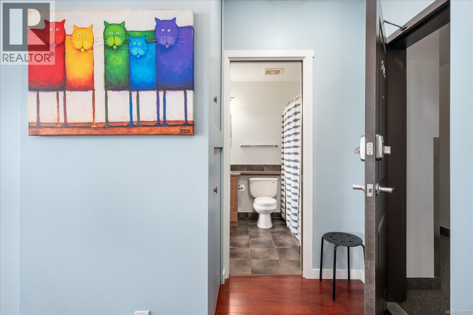 305 555 Franklyn St, Nanaimo