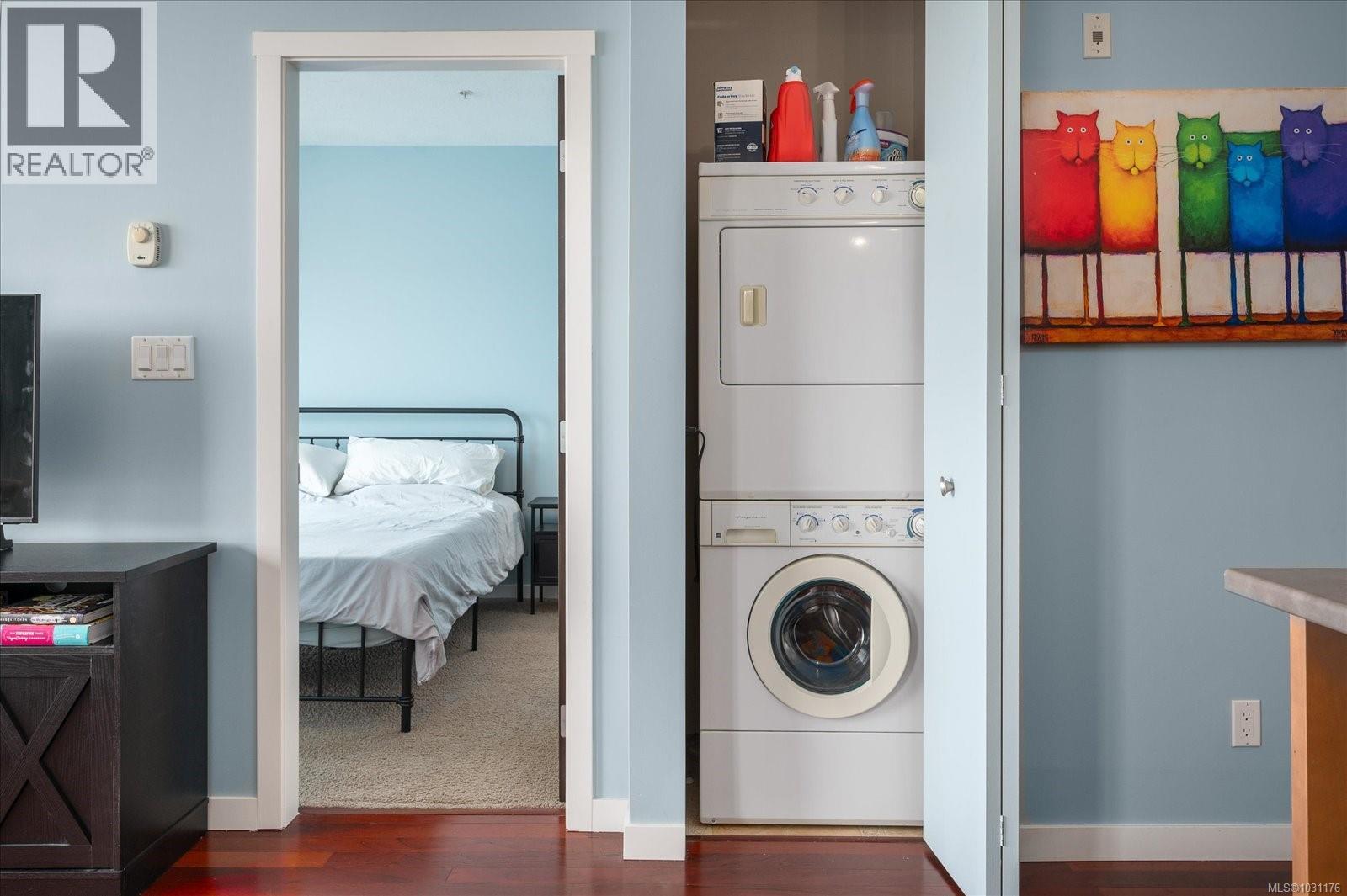 305 555 Franklyn St, Nanaimo