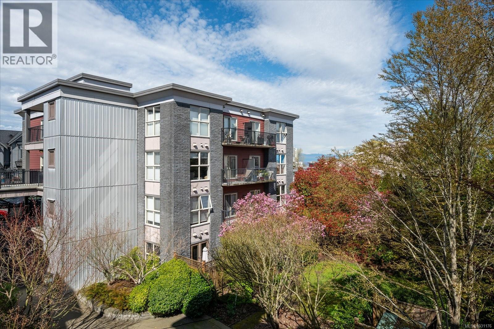 305 555 Franklyn St, Nanaimo