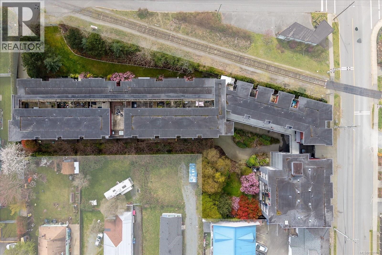 305 555 Franklyn St, Nanaimo