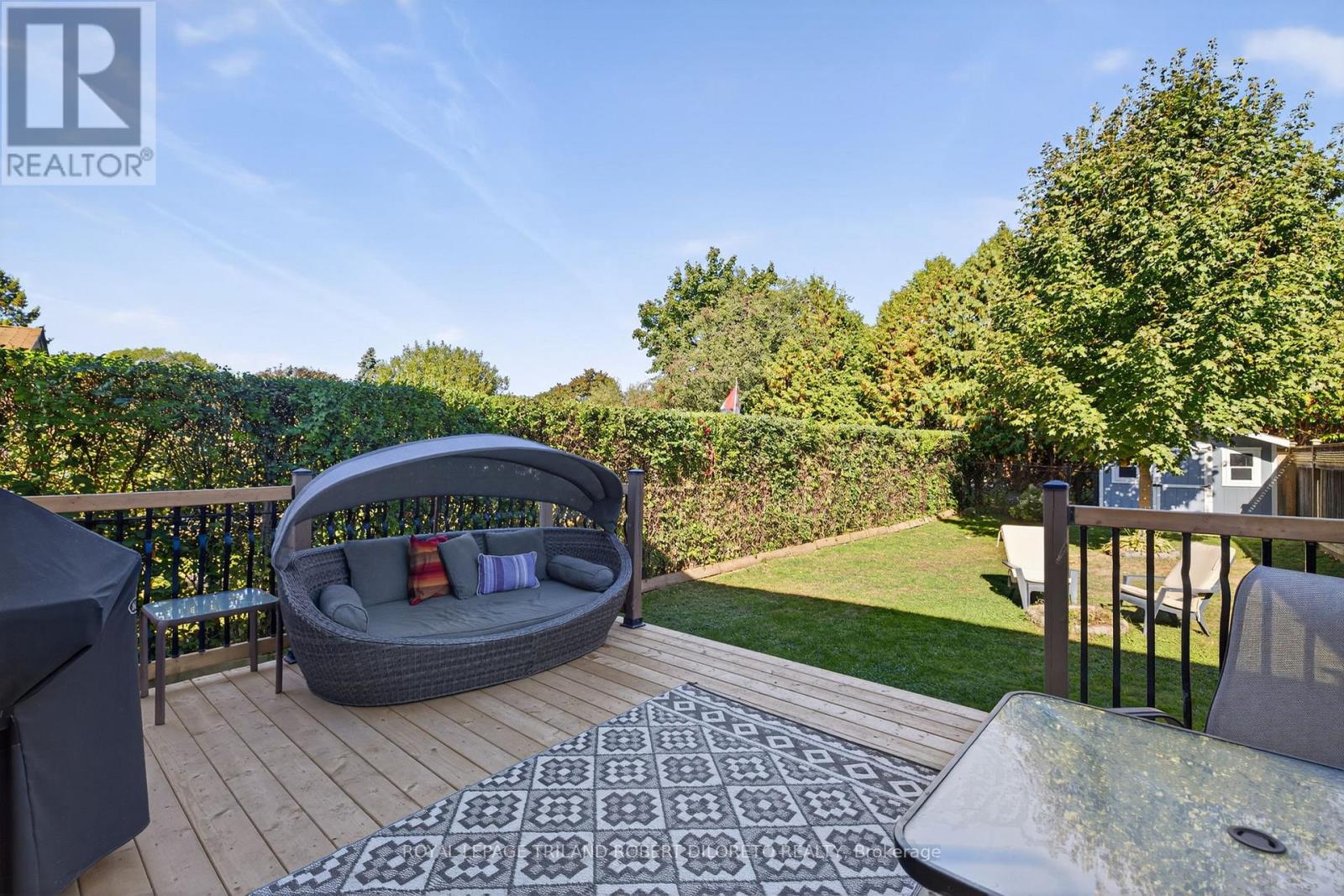 671 LADYBROOK CRESCENT Property Photo