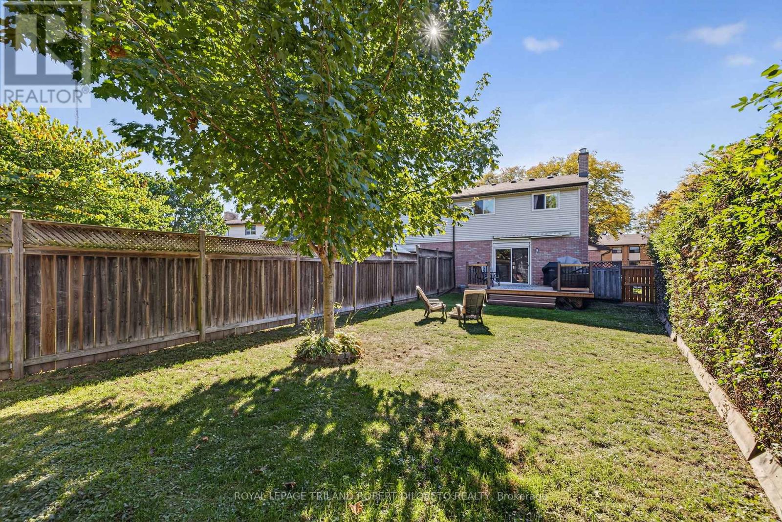 671 LADYBROOK CRESCENT Property Photo