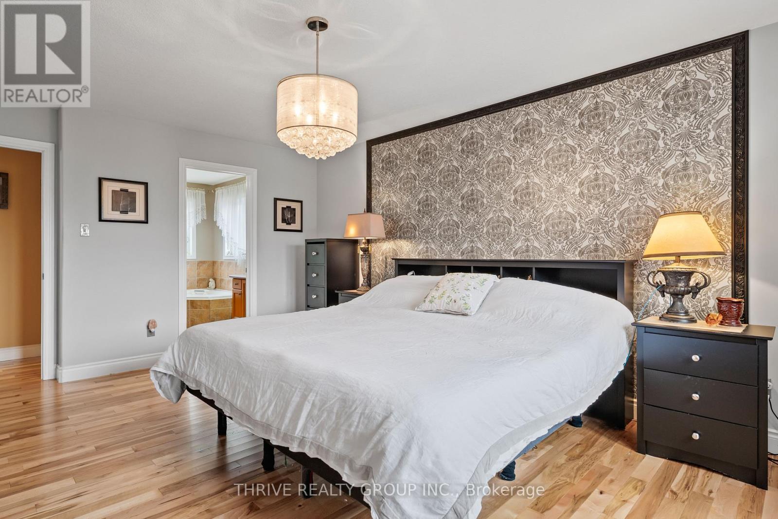 1025 CHERRYHAVEN DRIVE - 20