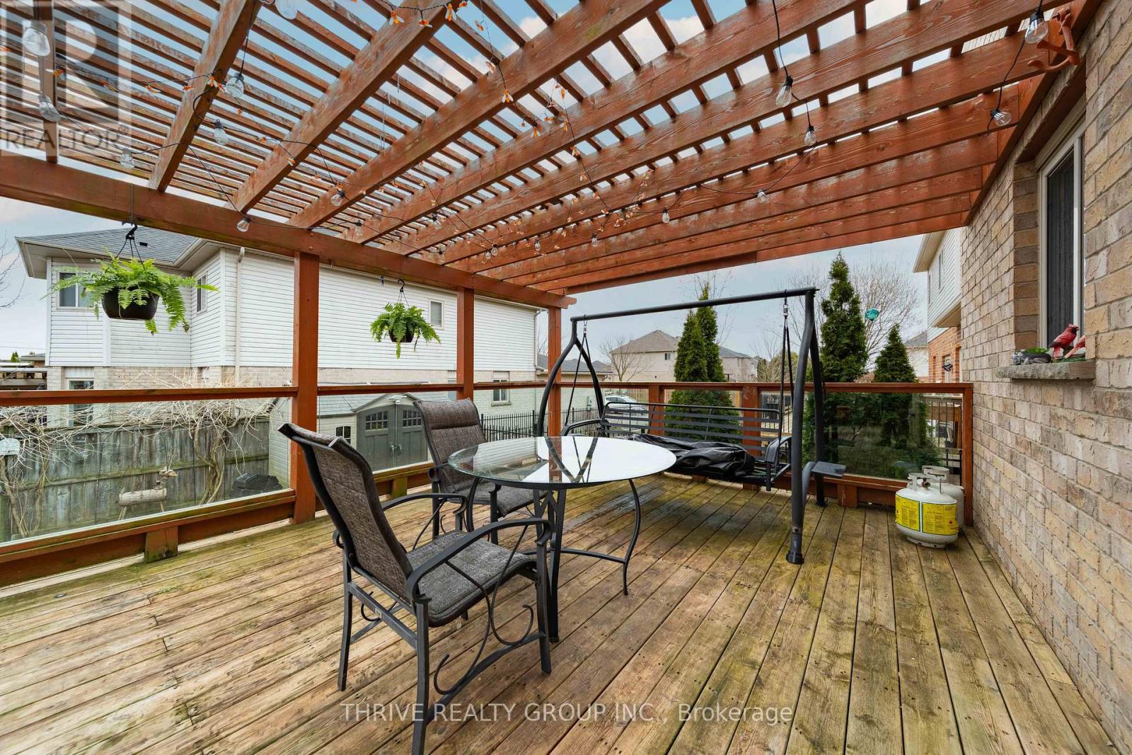 1025 CHERRYHAVEN DRIVE - 29