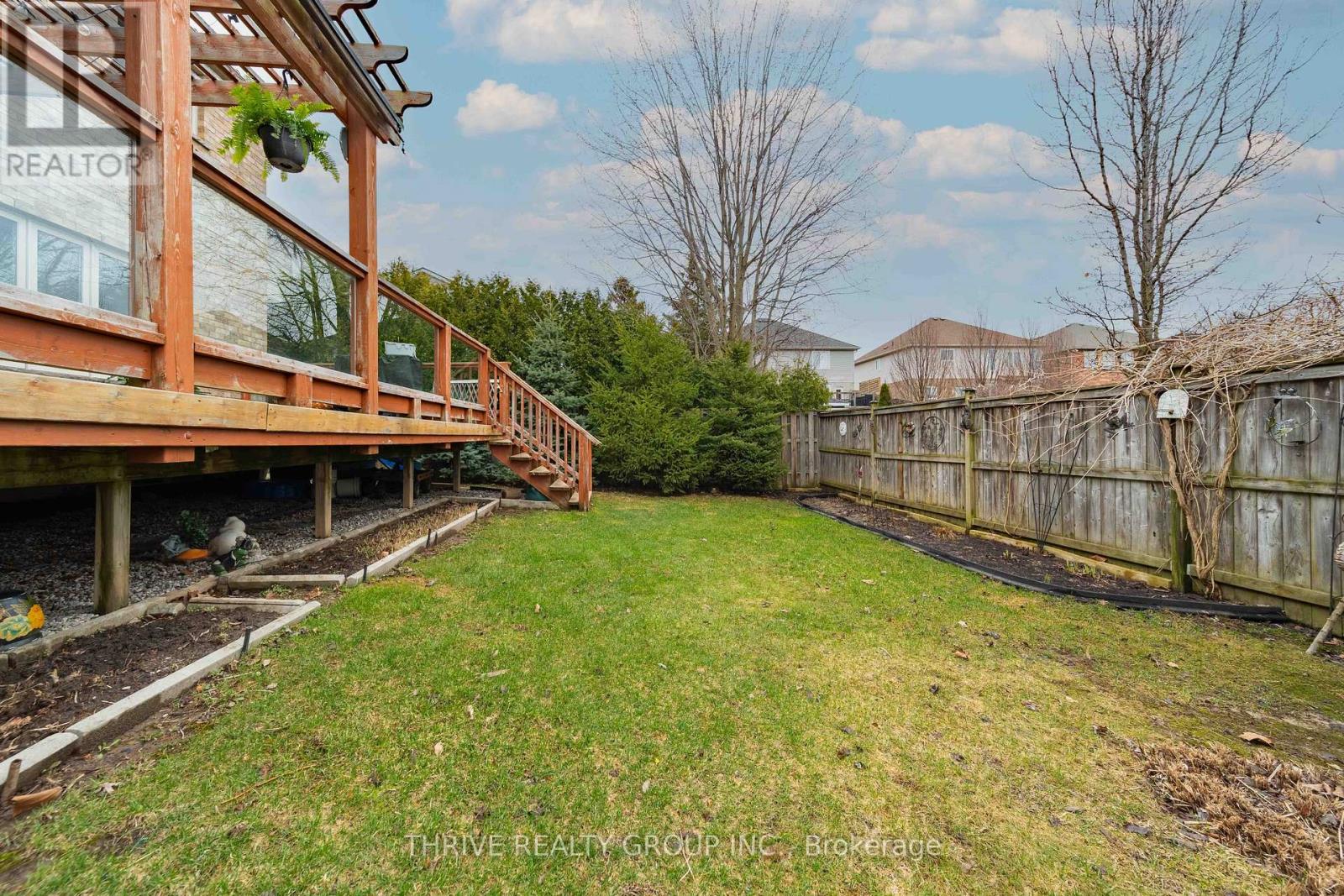 1025 CHERRYHAVEN DRIVE - 32