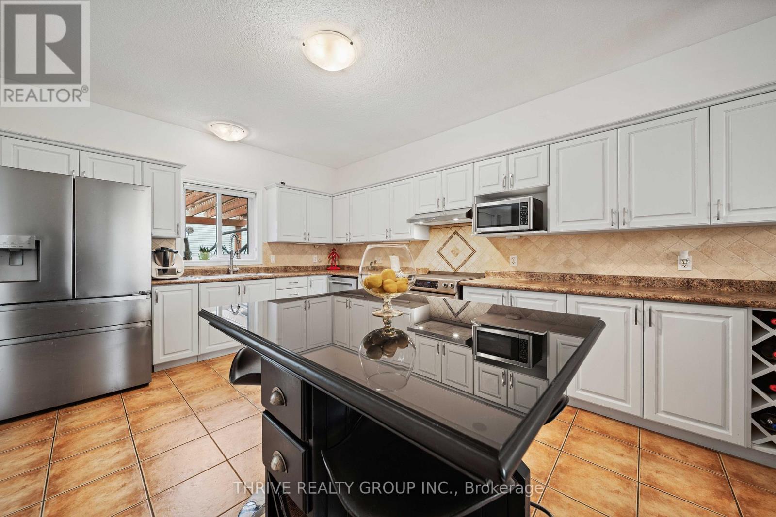 1025 CHERRYHAVEN DRIVE - 8
