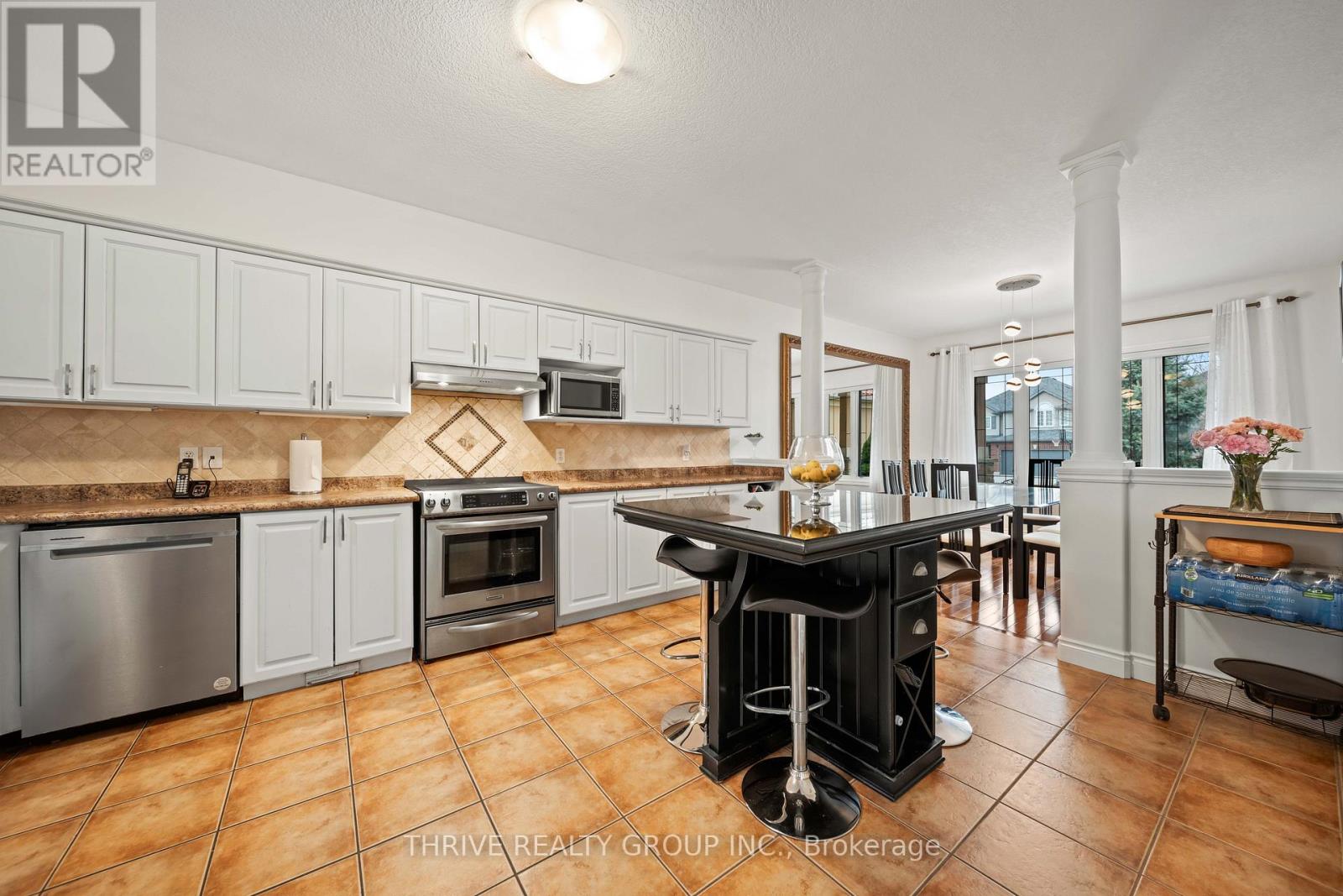 1025 CHERRYHAVEN DRIVE - 9