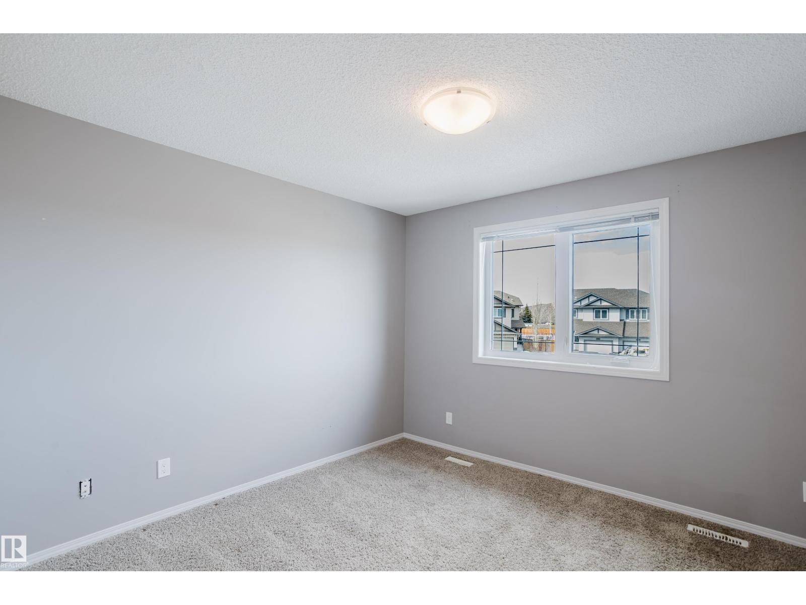 14007 164 AV NW, Edmonton