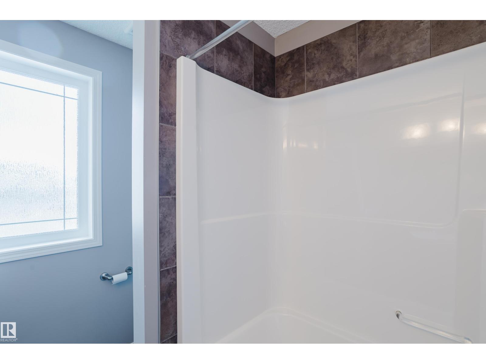 14007 164 AV NW, Edmonton