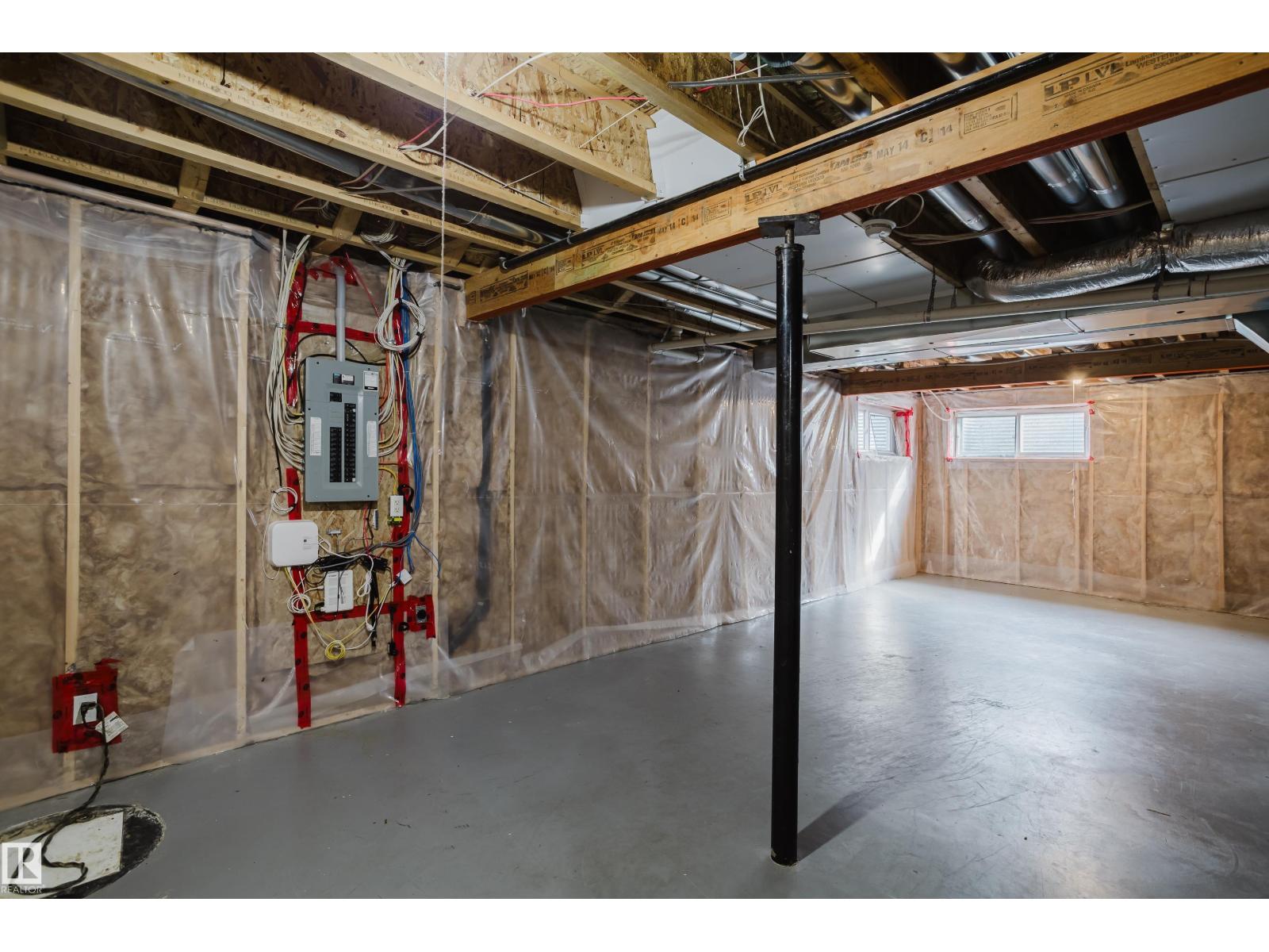 14007 164 AV NW, Edmonton