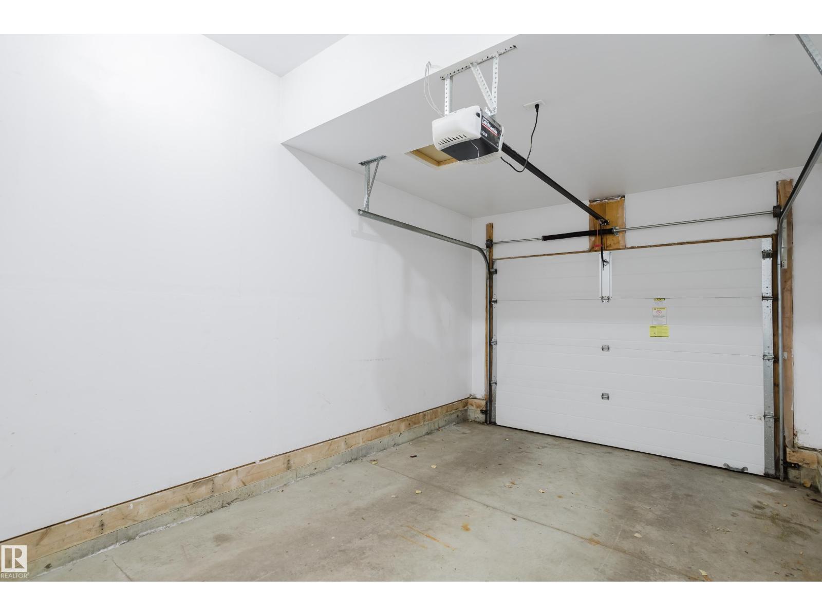 14007 164 AV NW, Edmonton